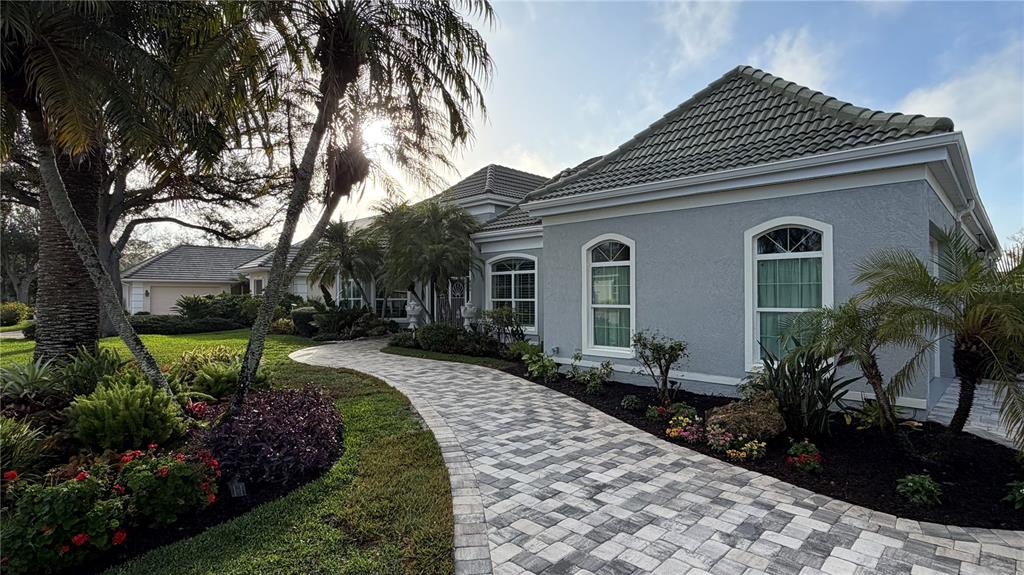 434 Tremingham Way Venice, FL 34293 - Photo 2 of 93