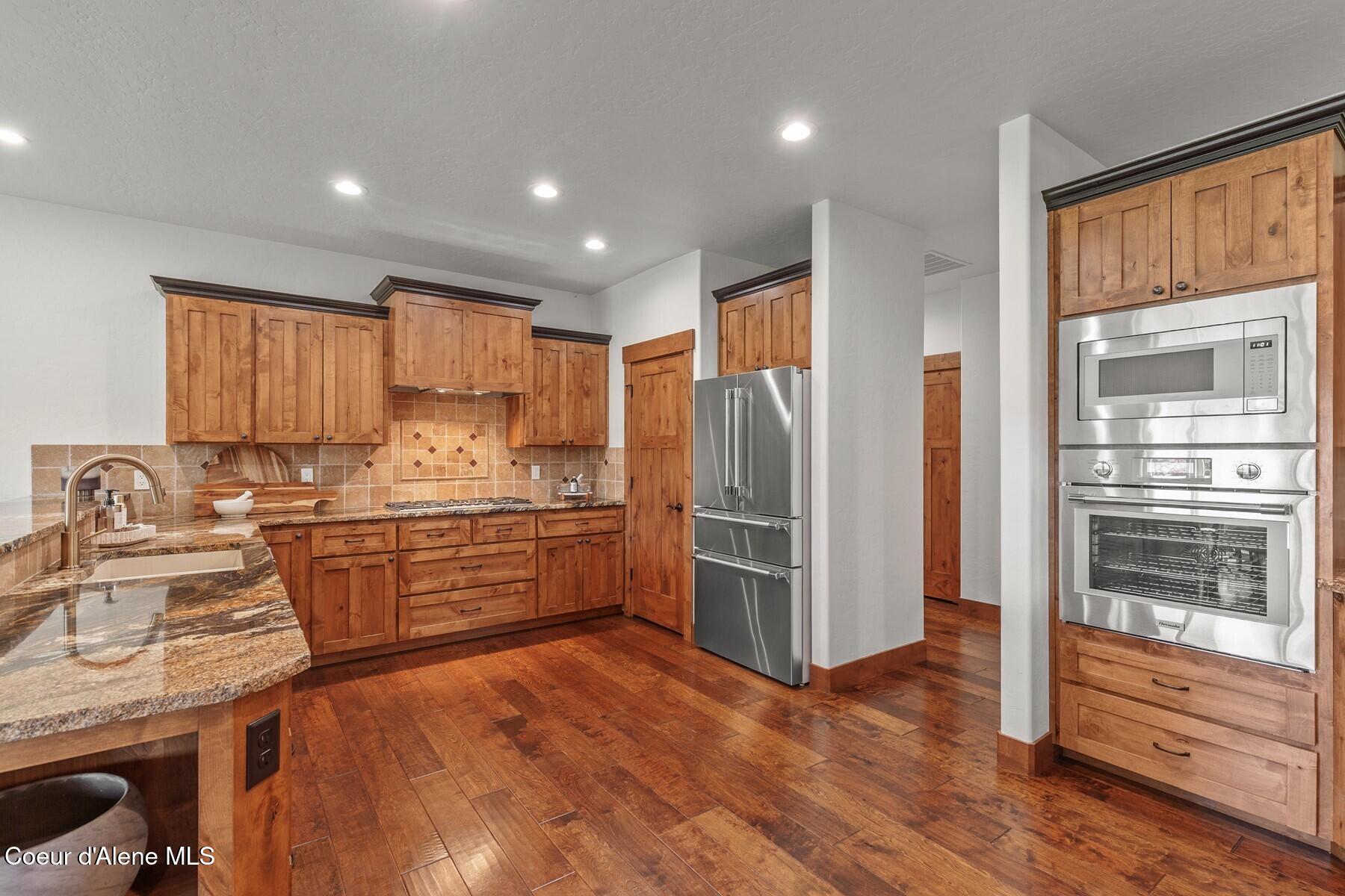 3674 East Basin Falls Road Hayden, ID 83835 - Photo 21 of 70 Stainless Appliance Suite