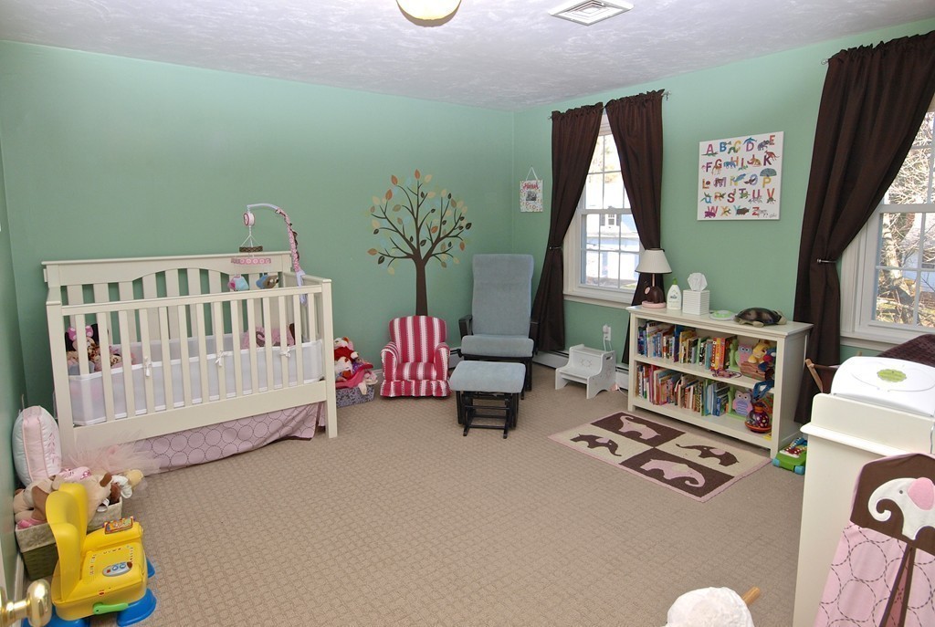 137 Beechnut Road Westwood, MA 02090 - Photo 17 of 30 Gallery Image 17