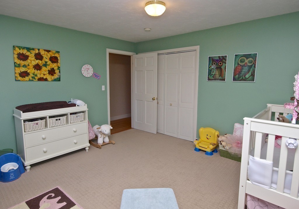 137 Beechnut Road Westwood, MA 02090 - Photo 18 of 30 Gallery Image 18