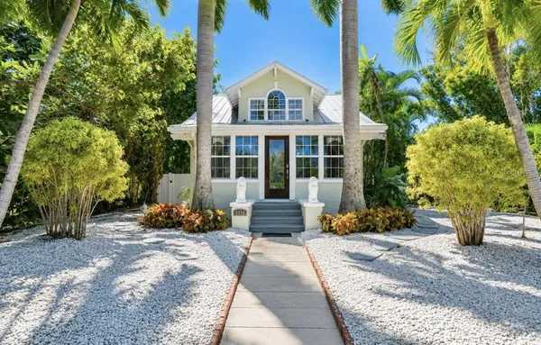 $1,250,000 | 3310 East Maritana Drive, St. Pete Beach, FL 33706