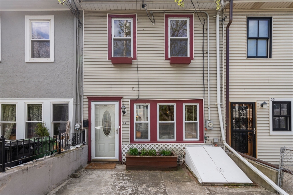 35 Berkeley Street Watertown, MA 02472 - Photo 15 of 19 Gallery Image 15