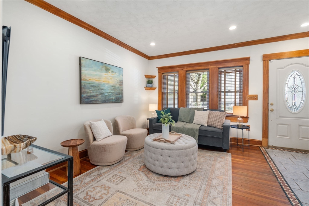 35 Berkeley Street Watertown, MA 02472 - Photo 2 of 19 Gallery Image 2