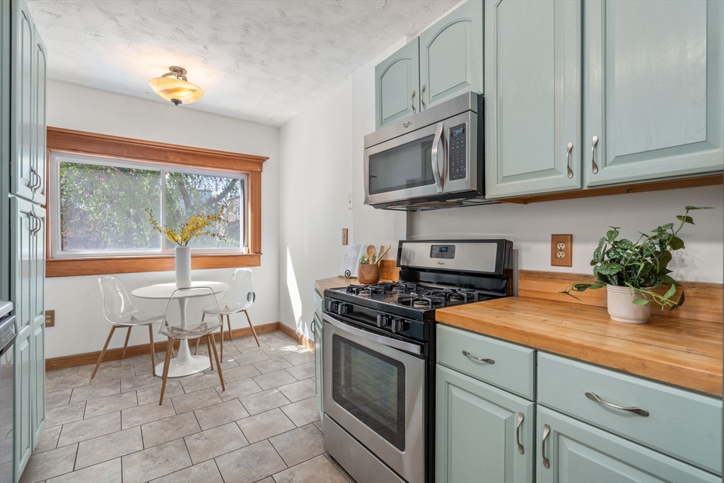 35 Berkeley Street Watertown, MA 02472 - Photo 5 of 19 Gallery Image 5