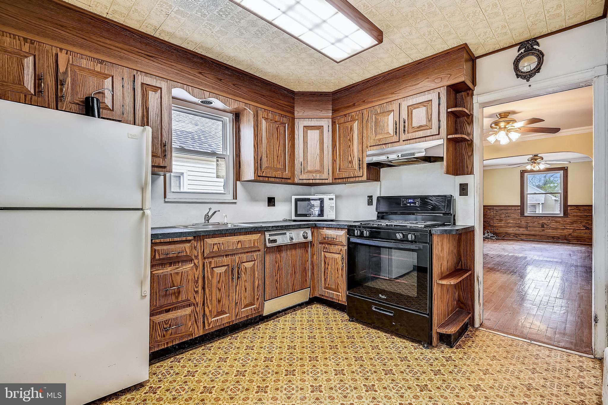3122 Acton Road Baltimore, MD 21234 - Photo 7 of 30 Kitchen