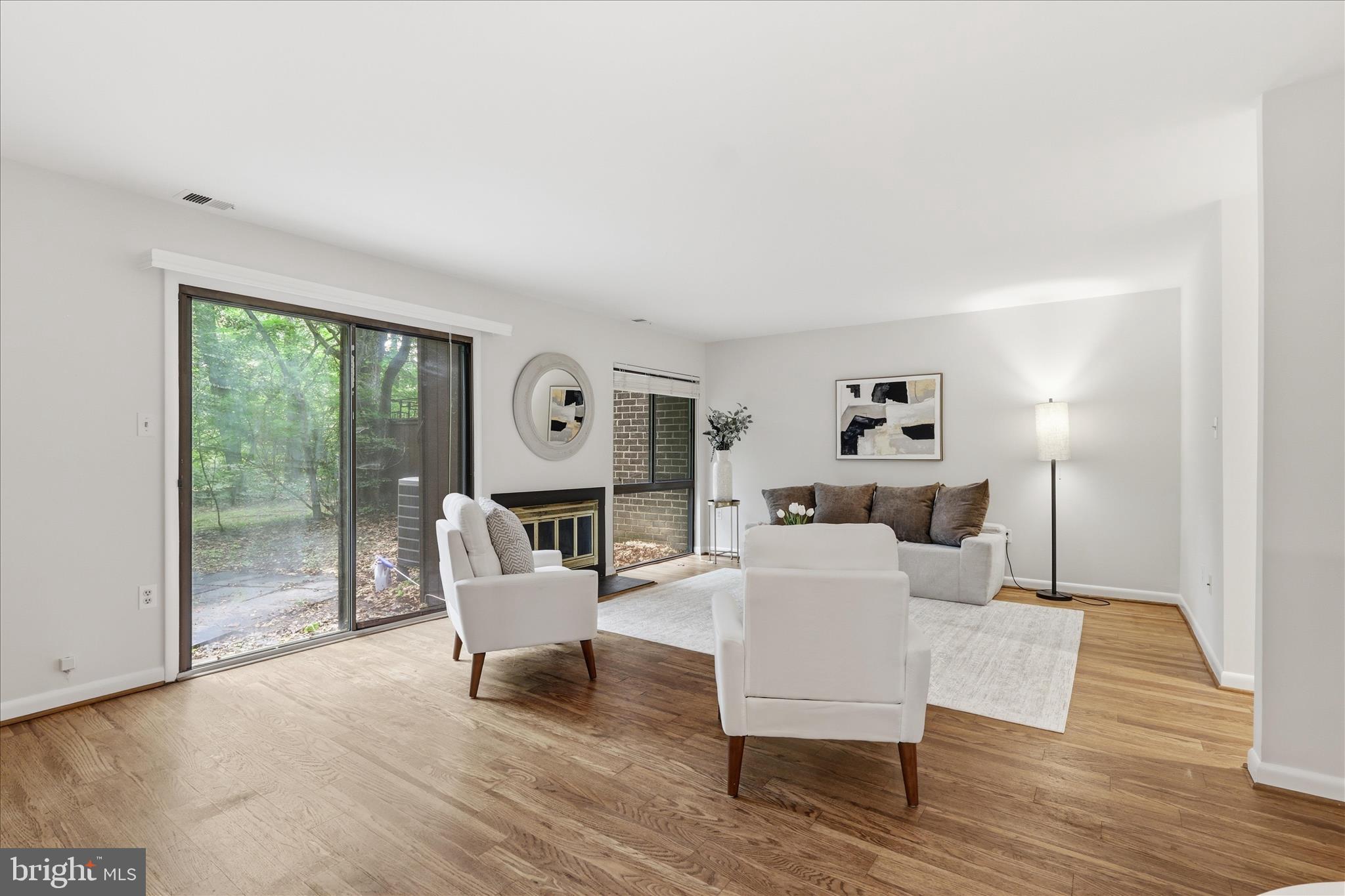 2043 Wethersfield Court Reston, VA 20191 - Photo 11 of 41