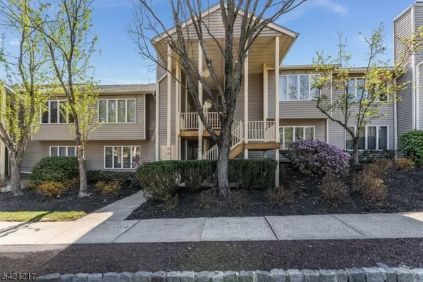 $269,000 | 65 Westchester Terrace, Annandale, NJ 08801