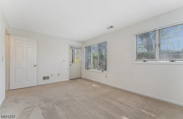 $269,000 | 65 Westchester Terrace, Annandale, NJ 08801