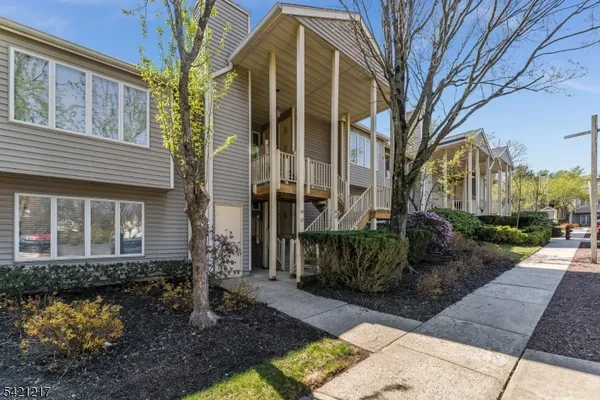 $269,000 | 65 Westchester Terrace, Annandale, NJ 08801