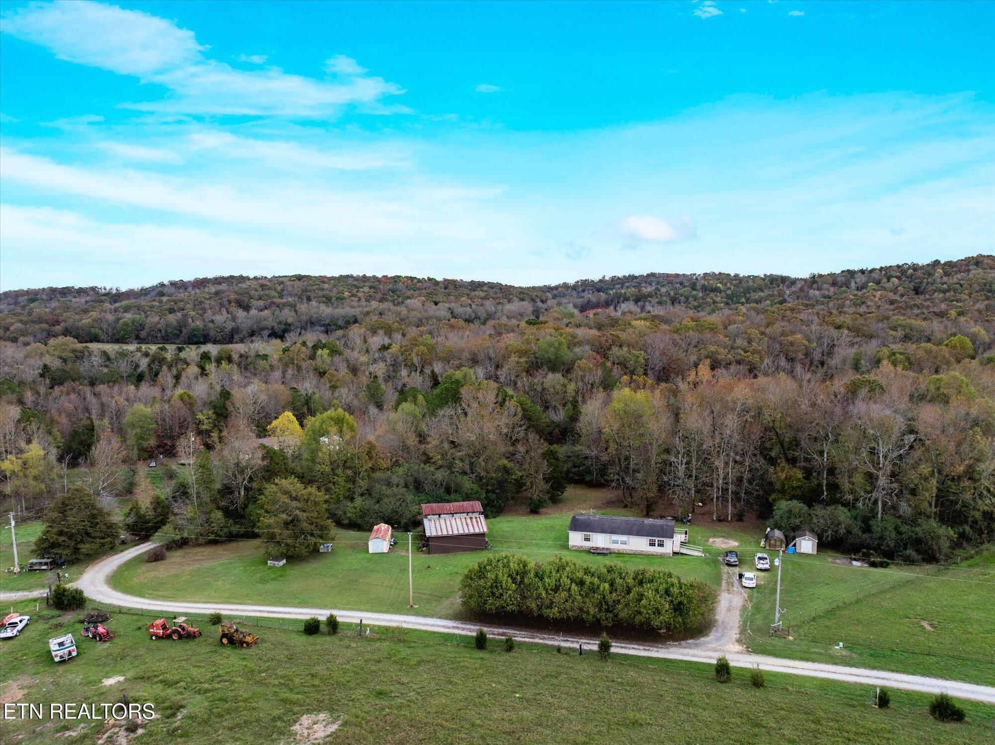 299 Hunter Is Lane Decatur, TN 37322 - Photo 13 of 29 1000028741