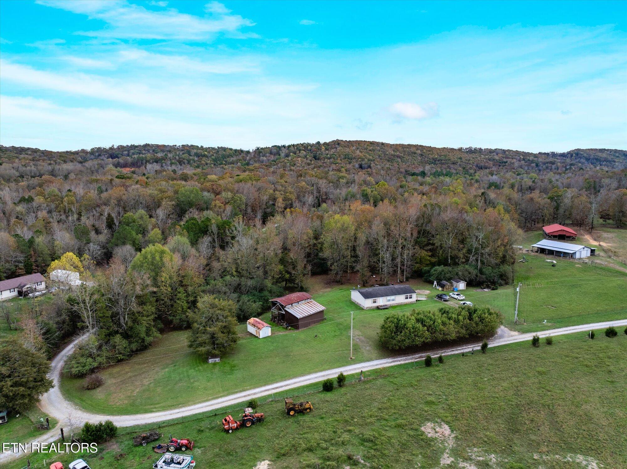 299 Hunter Is Lane Decatur, TN 37322 - Photo 14 of 29 1000028742