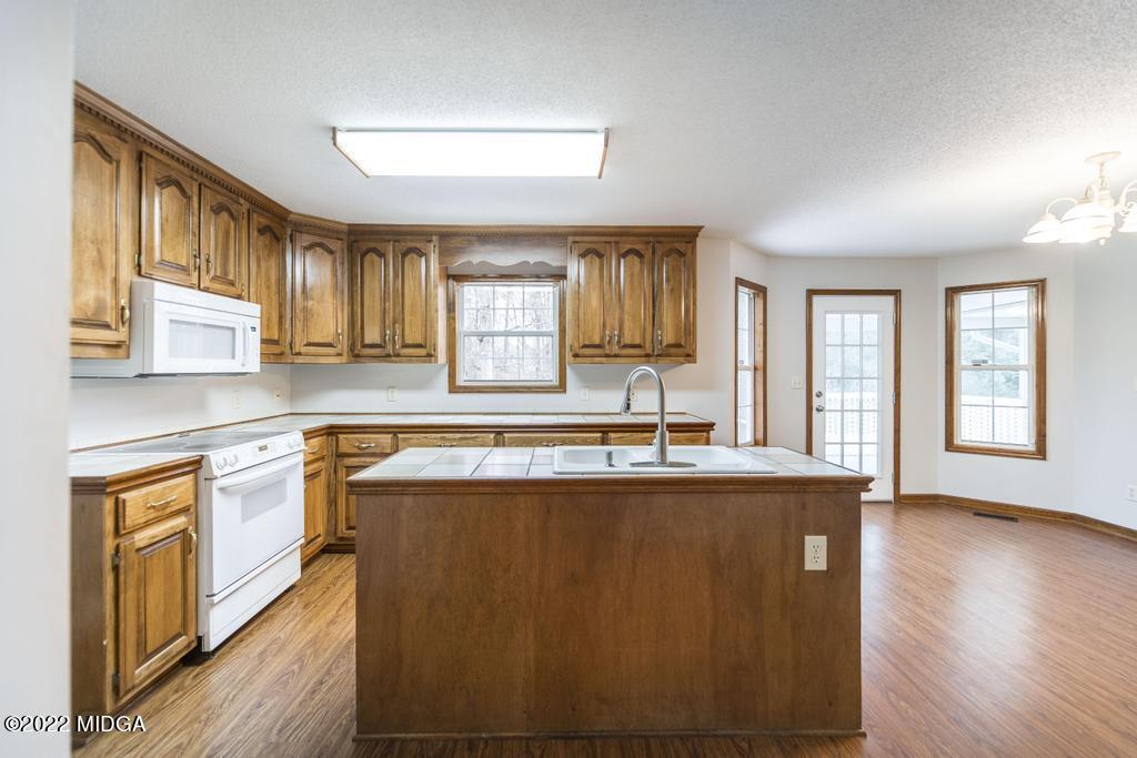 200 Hunters Ridge Drive Byron, GA 31008 - Photo 27 of 53 200 Hunters Ridge Dr 31