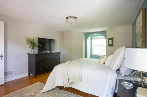 $430,000 | 600 East 72 Terrace, Kansas City, MO 64131