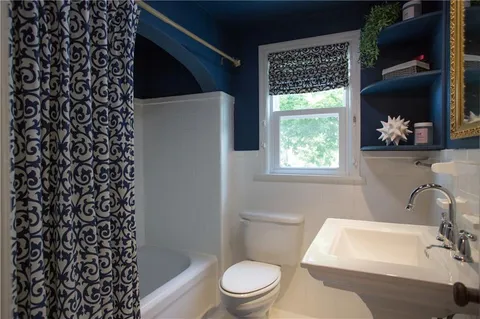 $430,000 | 600 East 72 Terrace, Kansas City, MO 64131