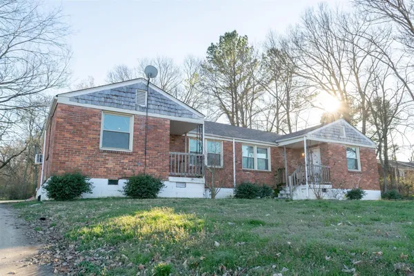 $1,100 | 410 A Ewing Drive, Nashville, TN 37207
