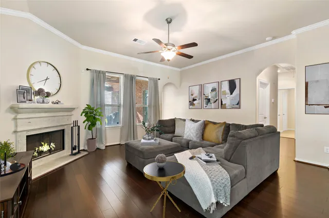 $315,000 | 5206 Pale Sage Lane, Rosharon, TX 77583