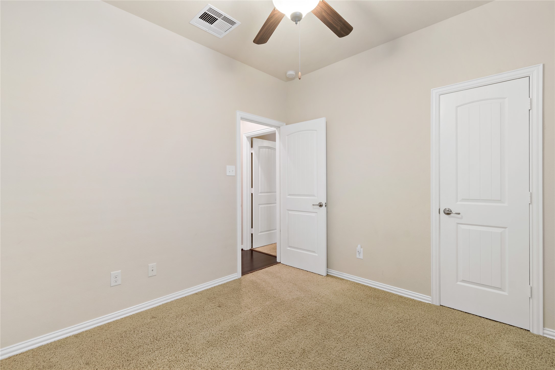 5206 Pale Sage Lane Rosharon, TX 77583 - Photo 25 of 50 Bed 1