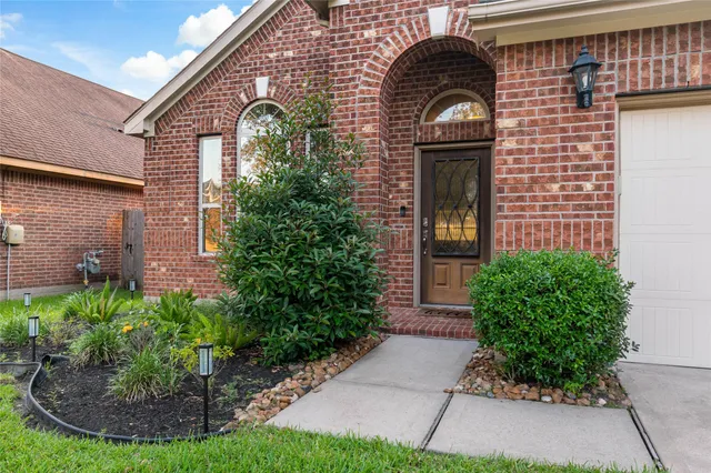 $315,000 | 5206 Pale Sage Lane, Rosharon, TX 77583