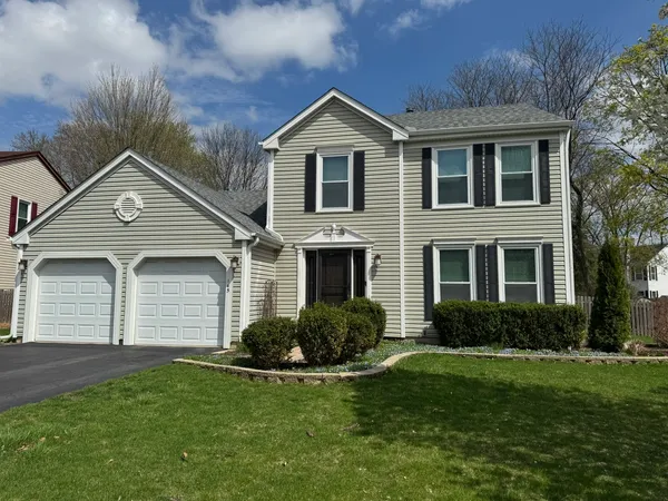 $579,900 | 145 North Royal Oak Drive, Vernon Hills, IL 60061