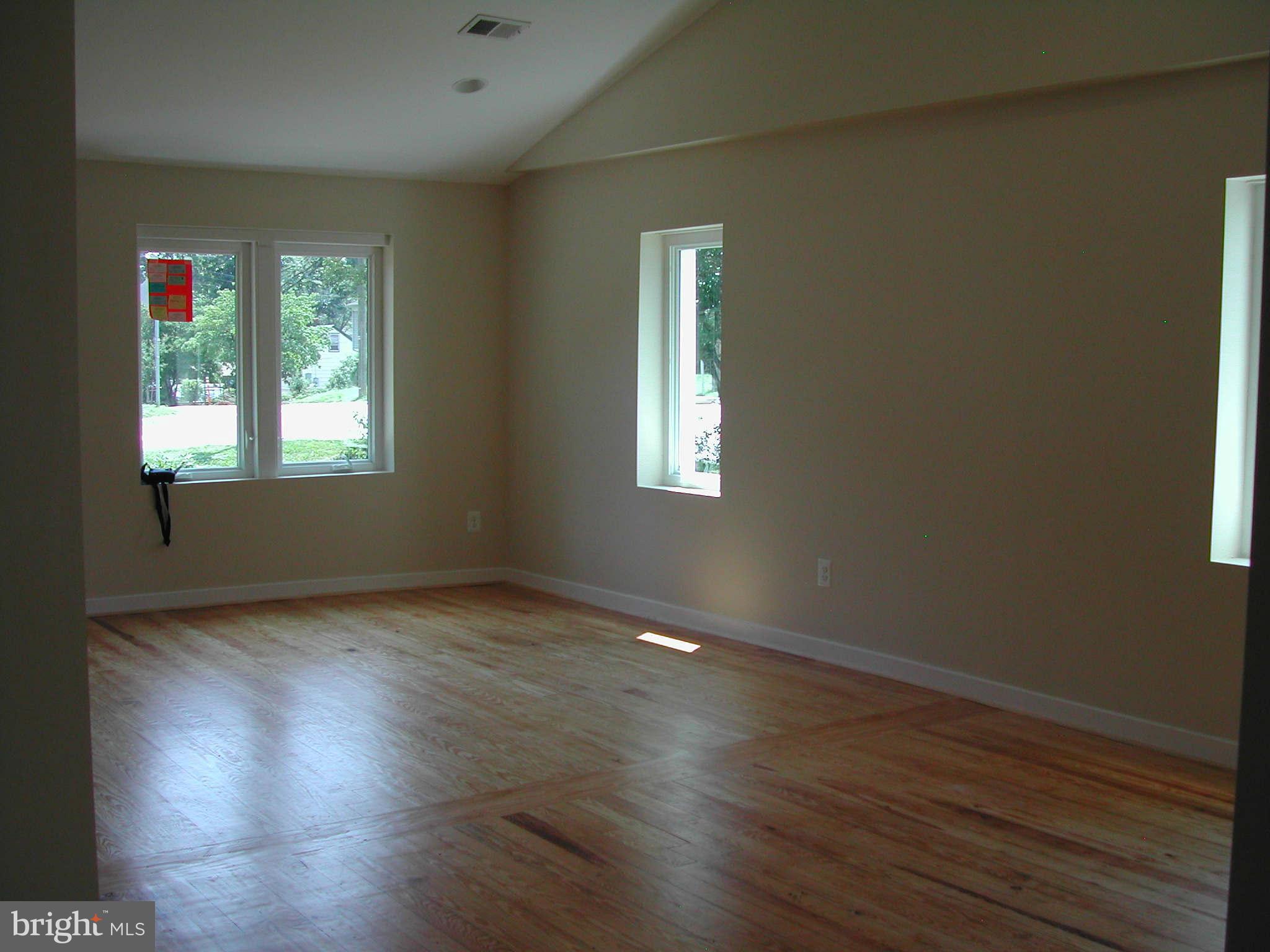502 Blue Ridge Avenue Northeast Leesburg, VA 20176 - Photo 12 of 26 Dining Room