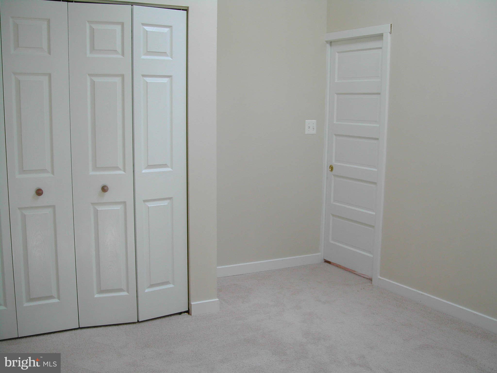 502 Blue Ridge Avenue Northeast Leesburg, VA 20176 - Photo 22 of 26 Bedroom