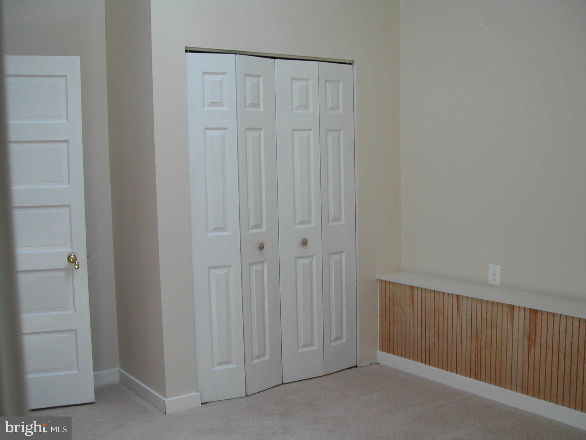 502 Blue Ridge Avenue Northeast Leesburg, VA 20176 - Photo 23 of 26 Bedroom