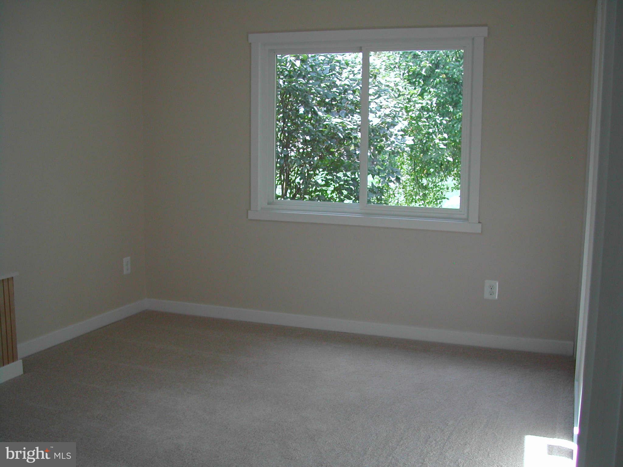 502 Blue Ridge Avenue Northeast Leesburg, VA 20176 - Photo 24 of 26 Bedroom