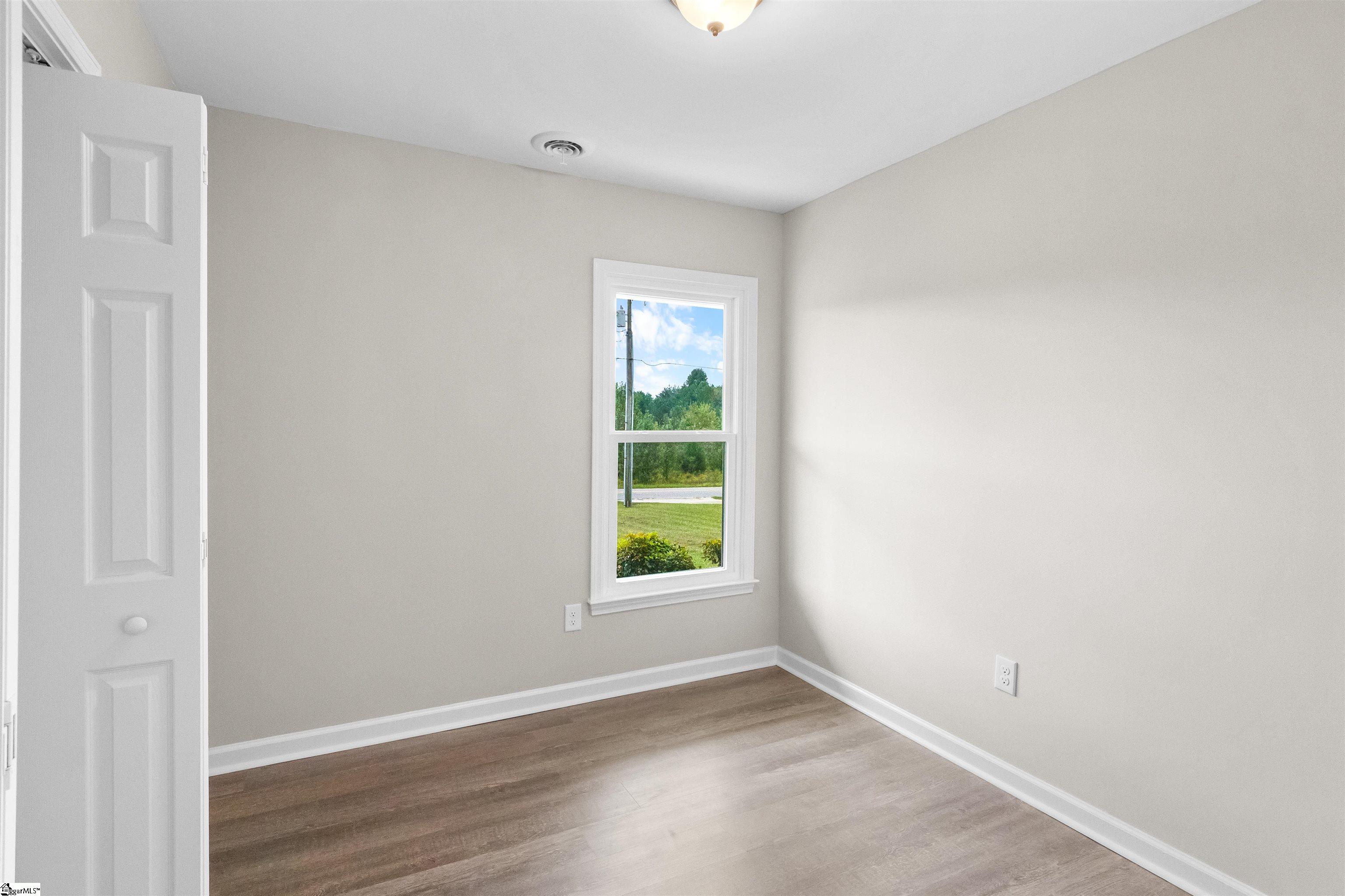 421 Brockman Road Greer, SC 29651 - Photo 16 of 35 Gallery Image 16