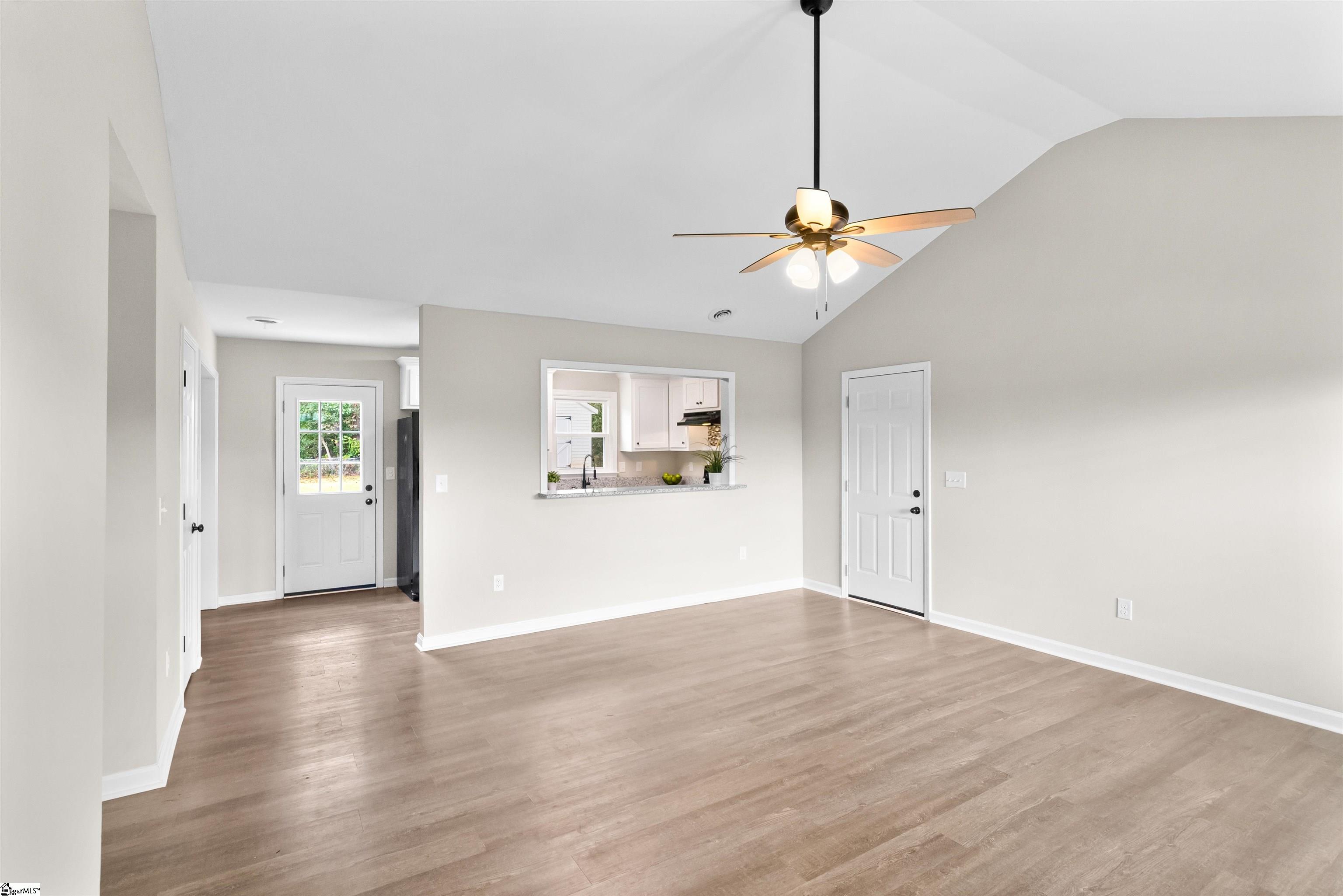 421 Brockman Road Greer, SC 29651 - Photo 8 of 35 Gallery Image 8