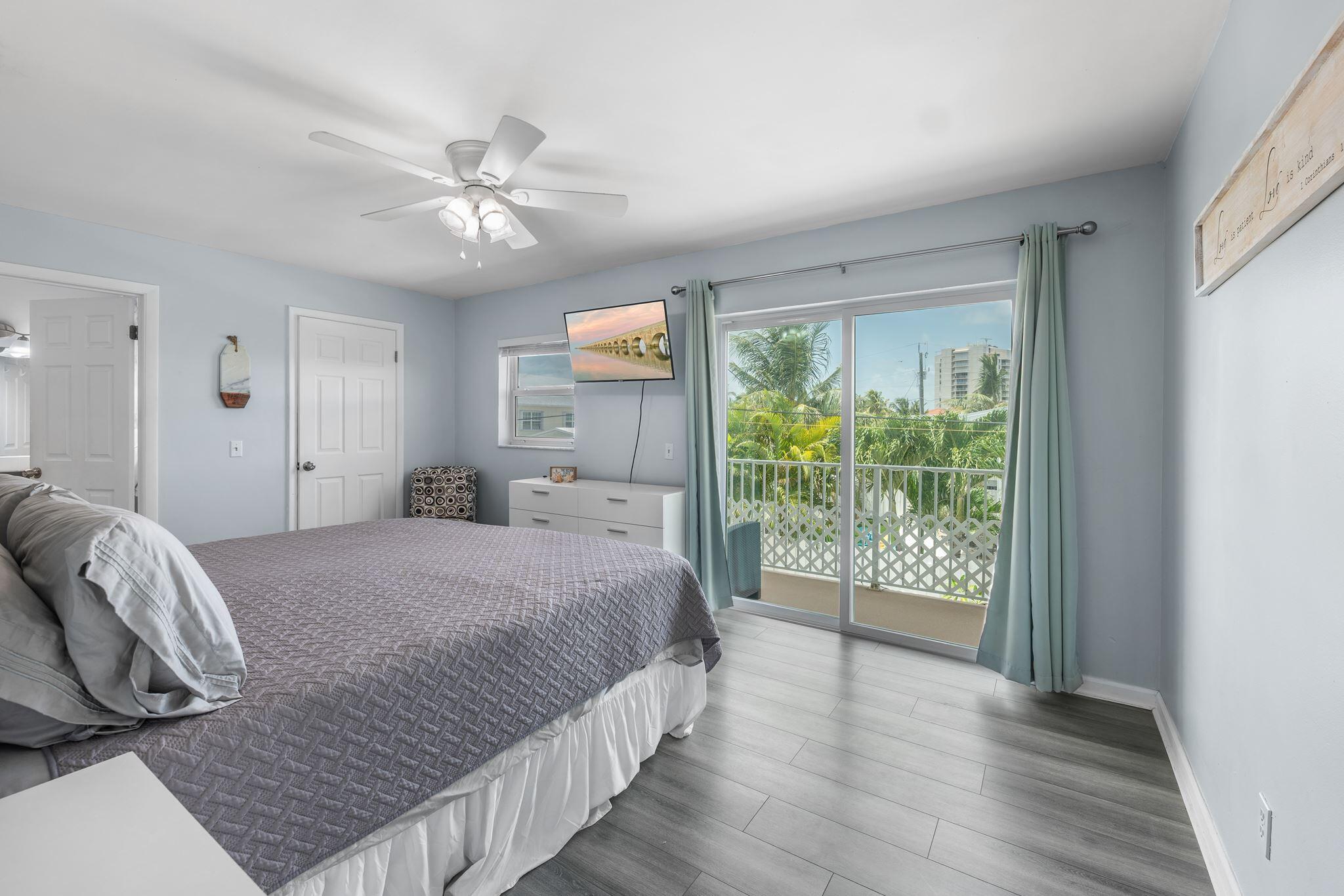 310 3rd Street Key Colony Beach, FL 33051 - Photo 13 of 35 Primary Suite