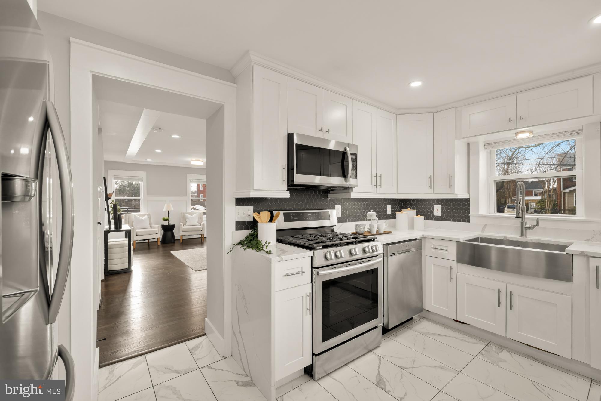 2712 Fort Drive Alexandria, VA 22303 - Photo 10 of 32