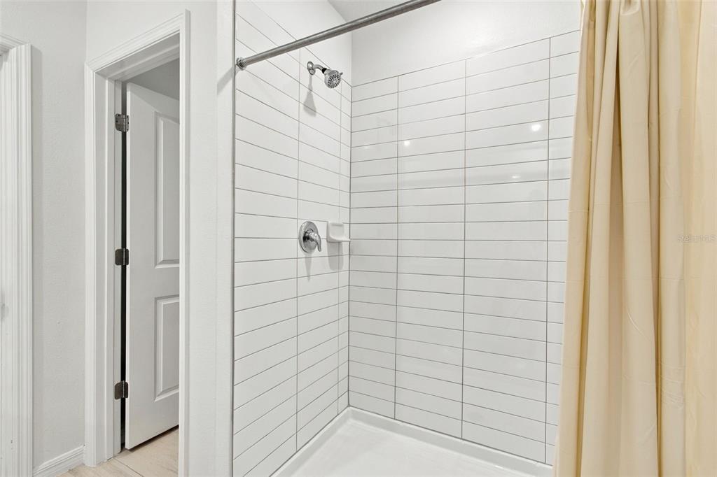 2013 Lanier Road Zephyrhills, FL 33541 - Photo 12 of 21 Gallery Image 12