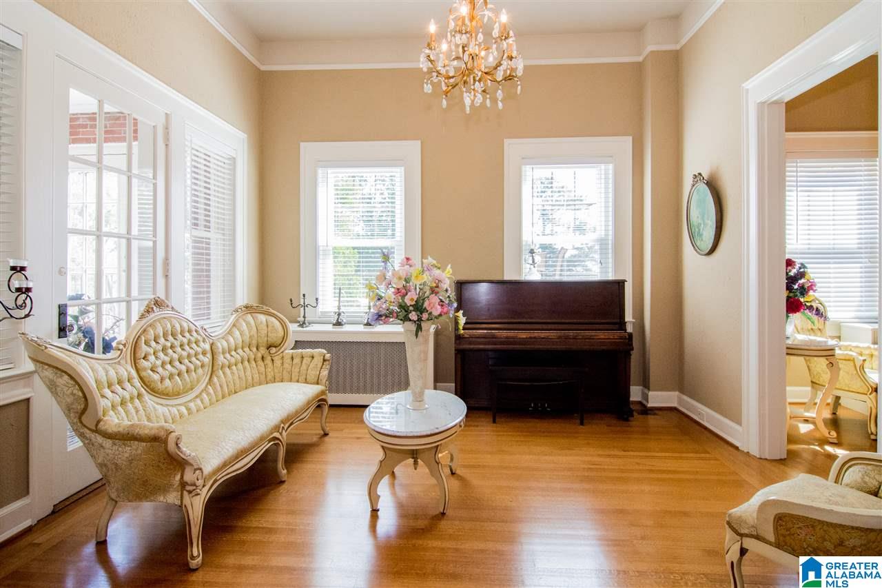 917 Shades Crest Road Birmingham, AL 35226 - Photo 12 of 50