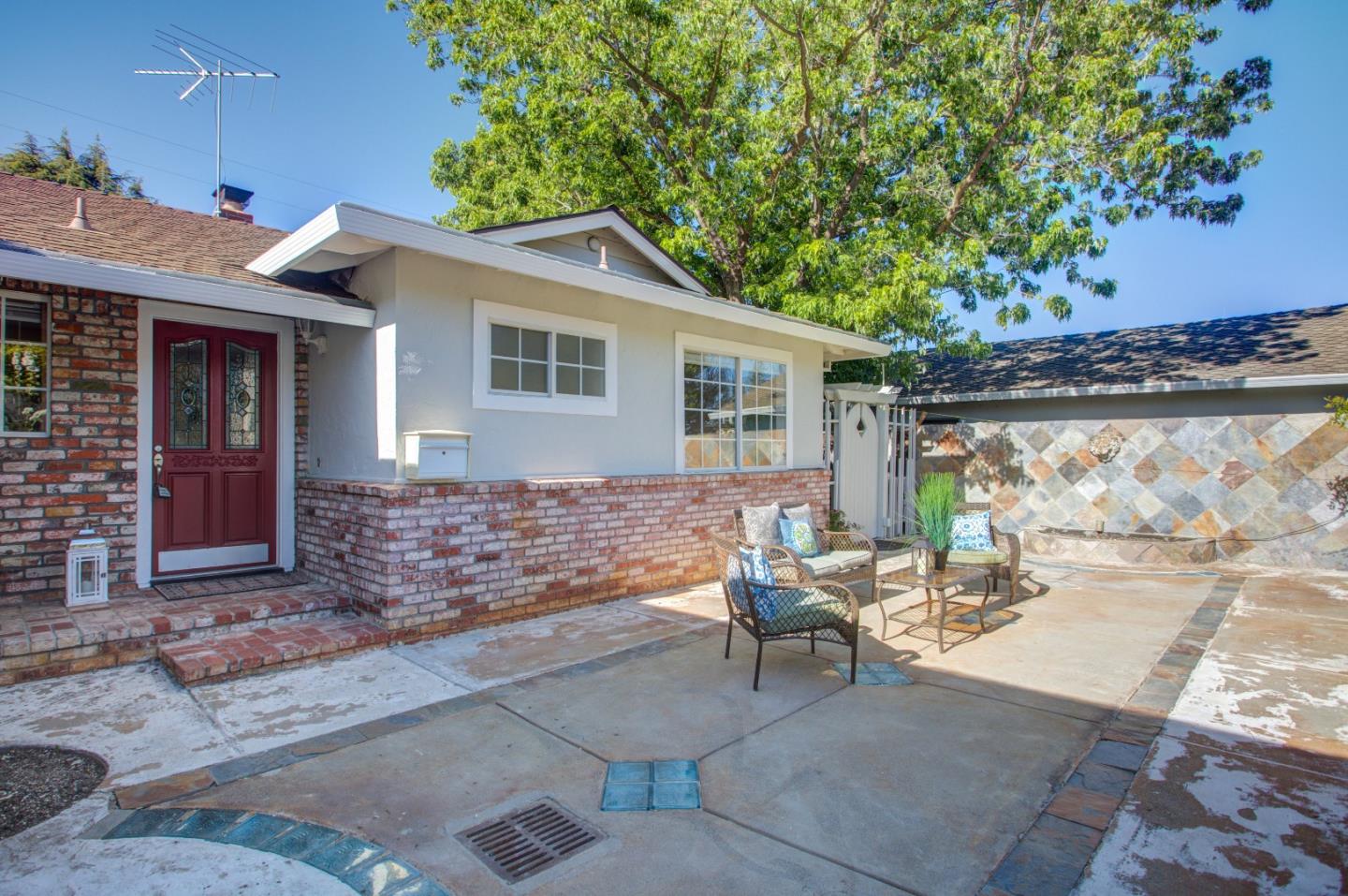 4555 Doyle Road San Jose, CA 95129 - Photo 2 of 26 Gallery Image 2