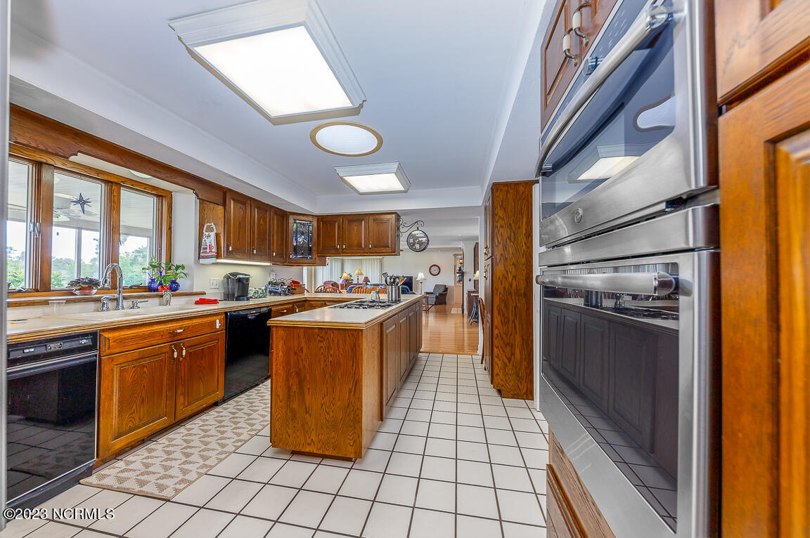 131 Kelso Road New Bern, NC 28562 - Photo 7 of 20 IMG_8713-Edit