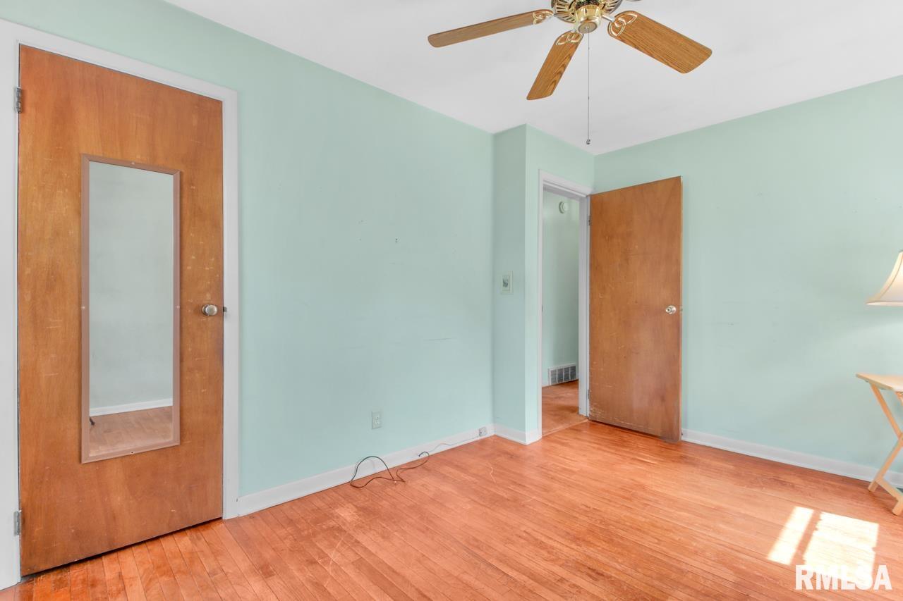 2724 West Overhill Road Peoria, IL 61615 - Photo 18 of 36 Gallery Image 18