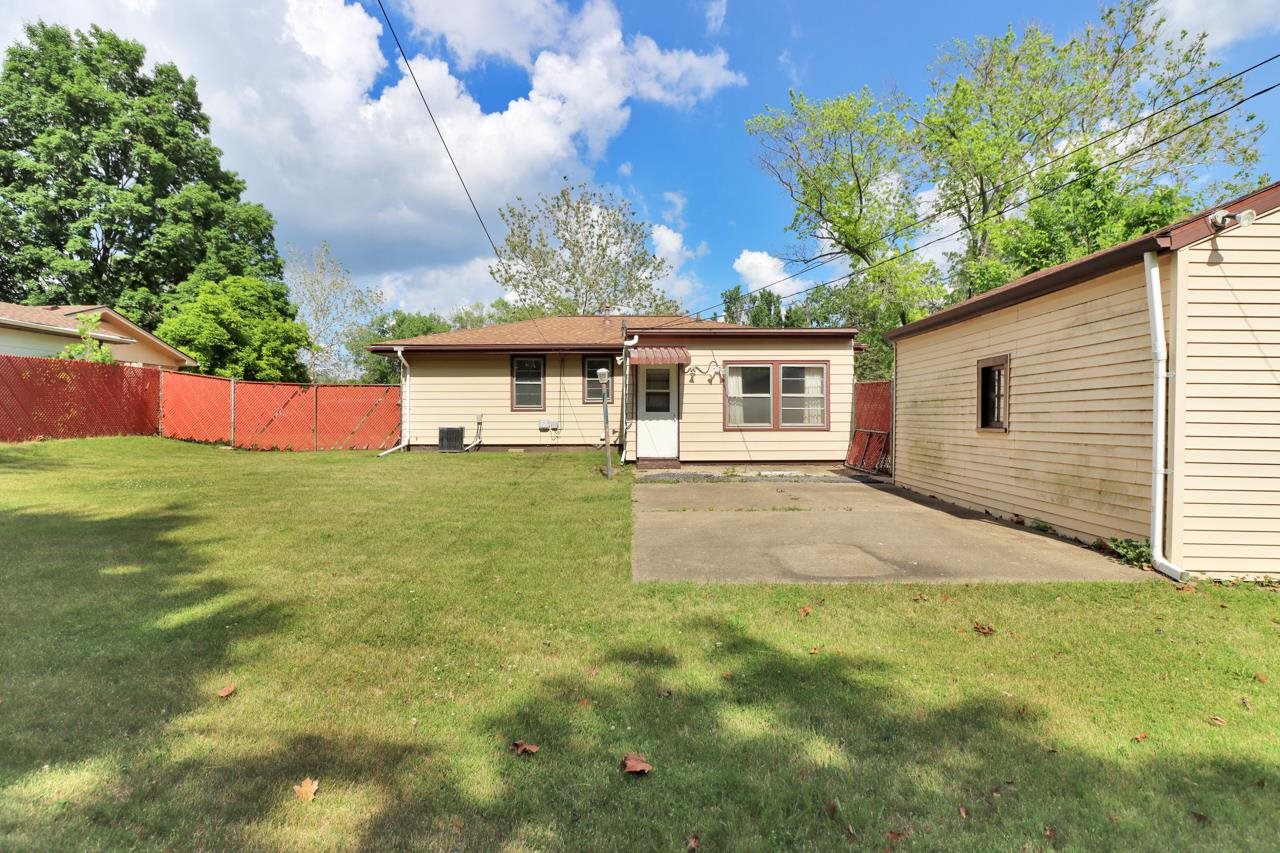 2724 West Overhill Road Peoria, IL 61615 - Photo 35 of 36 Gallery Image 35