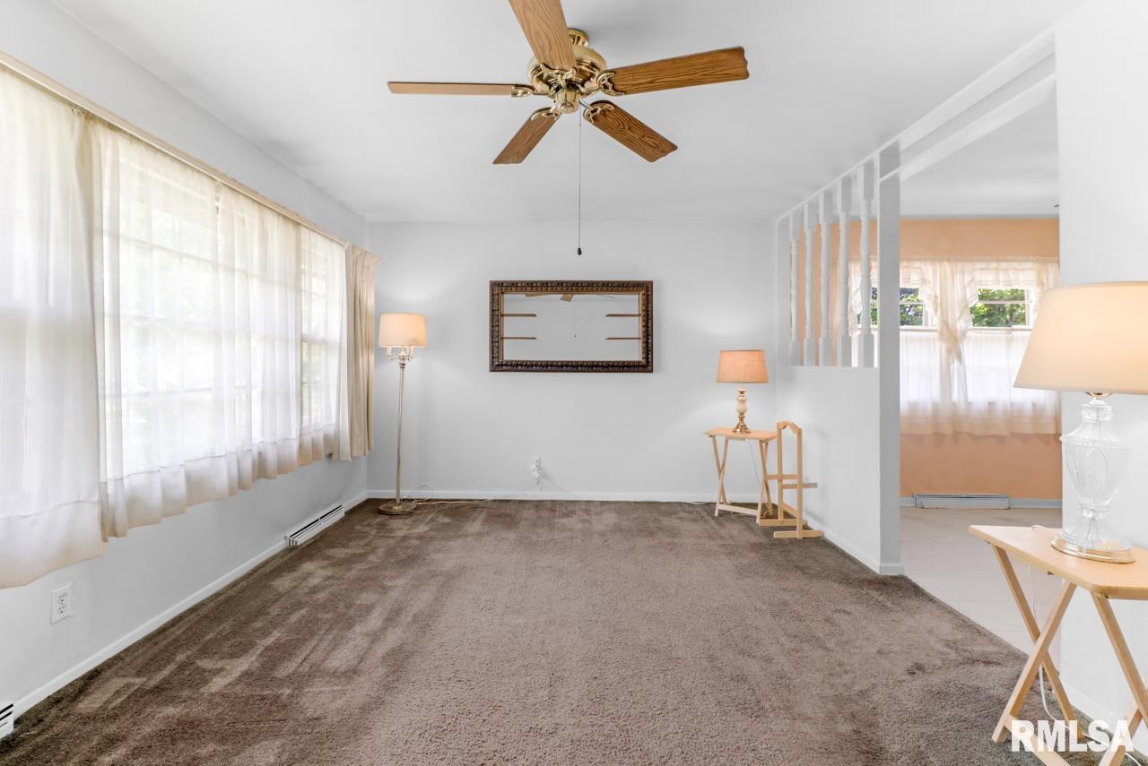 2724 West Overhill Road Peoria, IL 61615 - Photo 8 of 36 Gallery Image 8