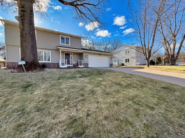 $325,000 | 4604 30th Ave Court, Rock Island, IL 61201