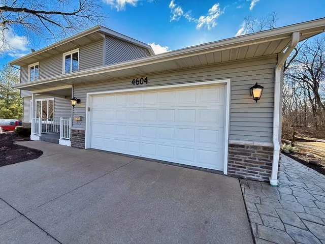$325,000 | 4604 30th Ave Court, Rock Island, IL 61201