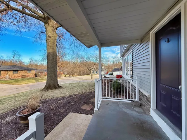 $325,000 | 4604 30th Ave Court, Rock Island, IL 61201