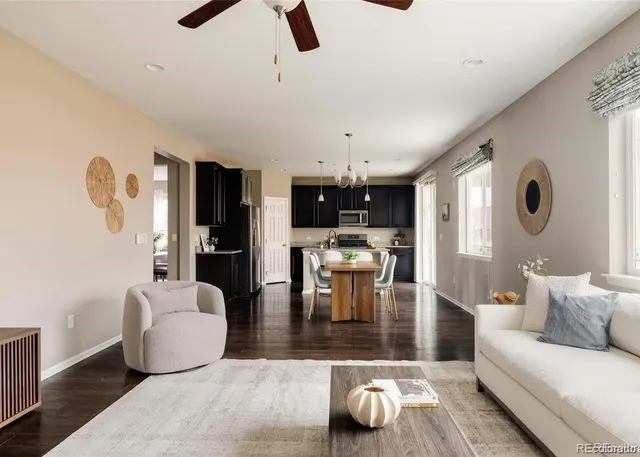 $1,950 | 220 South Ider Way, Aurora, CO 80018