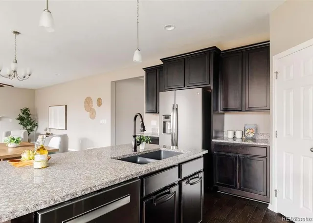 $1,950 | 220 South Ider Way, Aurora, CO 80018