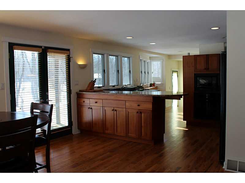 47 Shephard Road Gibsonia, PA 15044 - Photo 6 of 25 Kitchen.