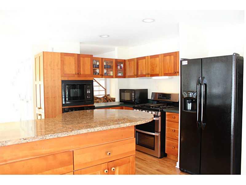 47 Shephard Road Gibsonia, PA 15044 - Photo 7 of 25 Kitchen.