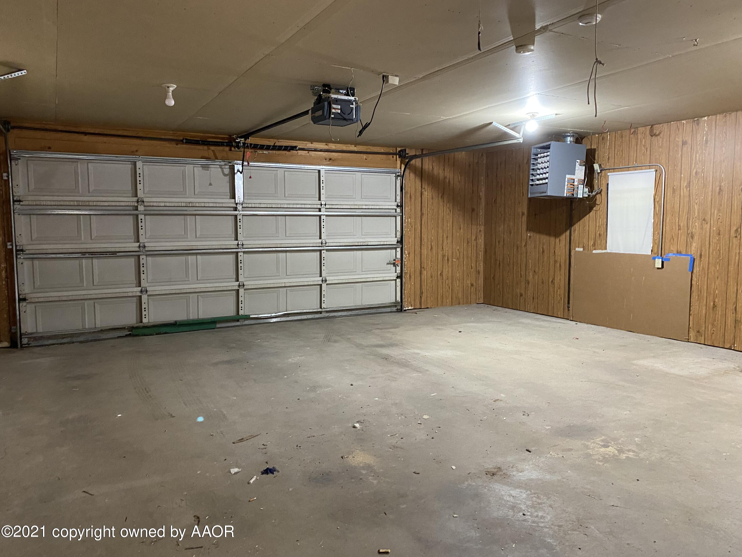 7111 Imperial Trail Amarillo, TX 79106 - Photo 12 of 13 a view of a garage