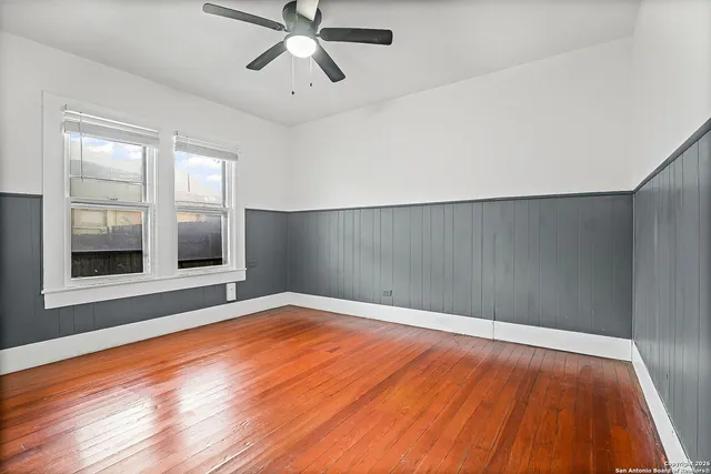 $1,900 | 915 West Gramercy Place, San Antonio, TX 78201