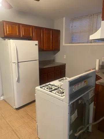 $3,000 | 454 Lorimer Street, Unit COMMERCIAL | Williamsburg