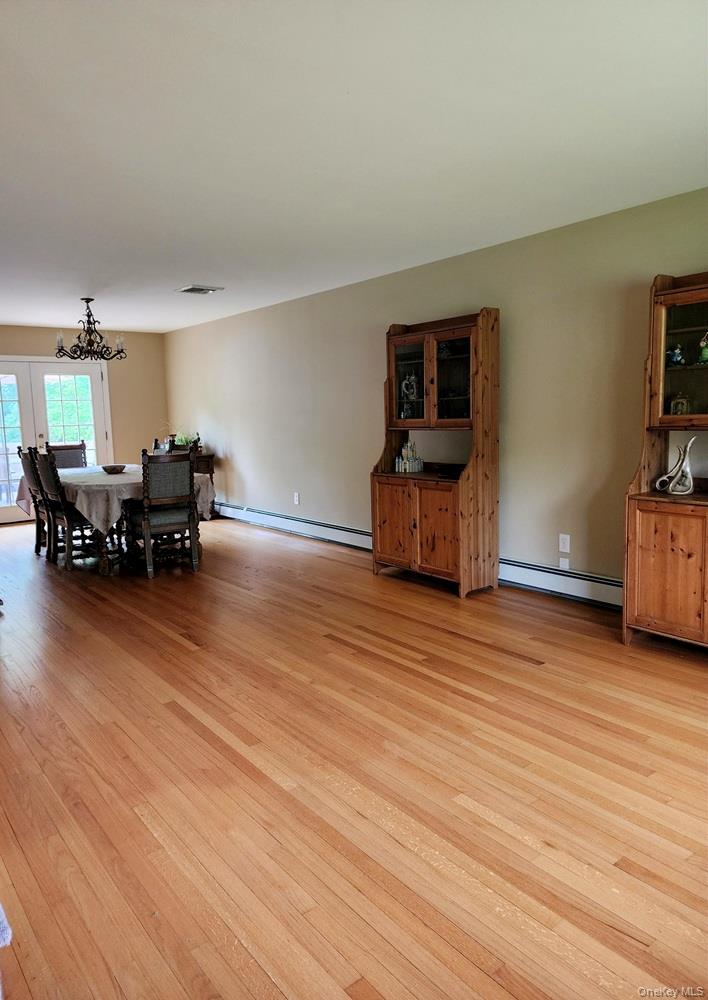 46 Cortlandt Road Mahopac, NY 10541 - Photo 6 of 32 livingroom