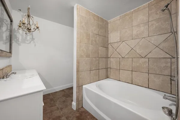 $171,500 | 1520 North 7th Street, Tahoka, TX 79373